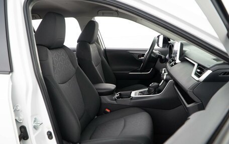 Toyota RAV4, 2021 год, 3 674 434 рублей, 9 фотография