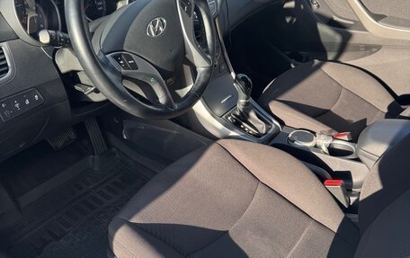 Hyundai Elantra V, 2015 год, 1 650 000 рублей, 3 фотография