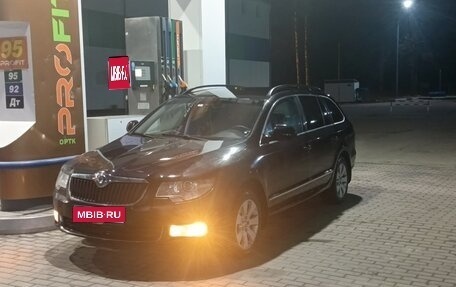 Skoda Superb III рестайлинг, 2013 год, 900 000 рублей, 1 фотография