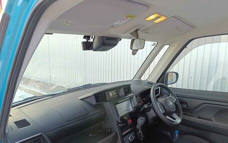 Toyota Roomy I, 2020 год, 1 350 000 рублей, 13 фотография