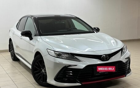Toyota Camry, 2021 год, 3 880 000 рублей, 3 фотография