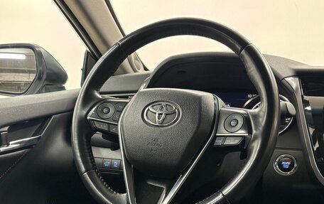 Toyota Camry, 2021 год, 3 880 000 рублей, 18 фотография