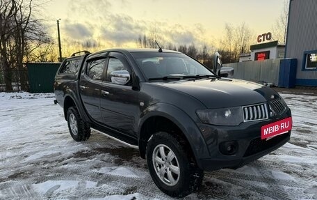 Mitsubishi L200 IV рестайлинг, 2014 год, 2 200 000 рублей, 7 фотография