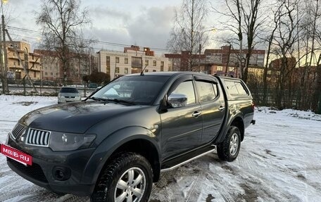 Mitsubishi L200 IV рестайлинг, 2014 год, 2 200 000 рублей, 9 фотография