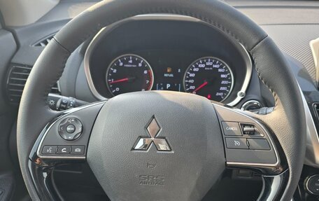 Mitsubishi Eclipse Cross, 2022 год, 2 250 000 рублей, 8 фотография