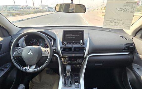 Mitsubishi Eclipse Cross, 2022 год, 2 250 000 рублей, 14 фотография