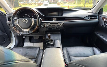 Lexus ES VII, 2012 год, 2 350 000 рублей, 8 фотография