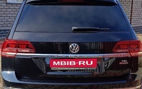 Volkswagen Teramont I, 2018 год, 3 950 000 рублей, 3 фотография