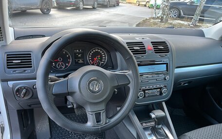 Volkswagen Jetta VI, 2010 год, 845 000 рублей, 14 фотография