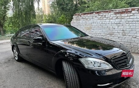 Mercedes-Benz S-Класс, 2006 год, 1 370 000 рублей, 2 фотография