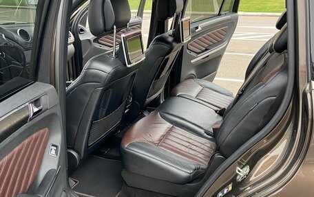 Mercedes-Benz GL-Класс, 2012 год, 2 800 000 рублей, 15 фотография