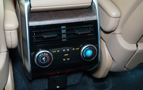 Land Rover Range Rover IV рестайлинг, 2025 год, 24 672 000 рублей, 23 фотография