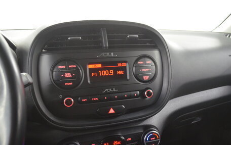 KIA Soul III, 2020 год, 1 990 000 рублей, 20 фотография