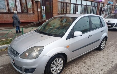Ford Fiesta, 2007 год, 327 000 рублей, 1 фотография