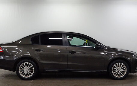 Volkswagen Passat B7, 2013 год, 950 000 рублей, 4 фотография