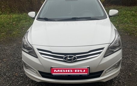 Hyundai Solaris II рестайлинг, 2016 год, 1 050 000 рублей, 5 фотография