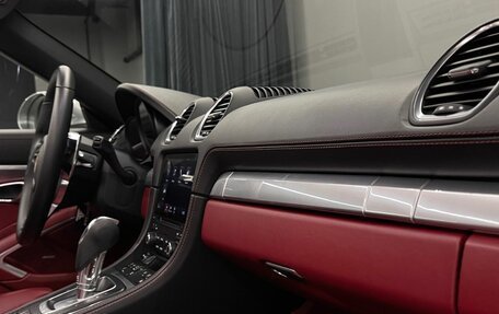 Porsche Boxster, 2017 год, 6 994 000 рублей, 24 фотография