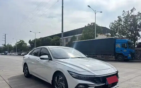 Hyundai Elantra, 2025 год, 1 800 000 рублей, 3 фотография