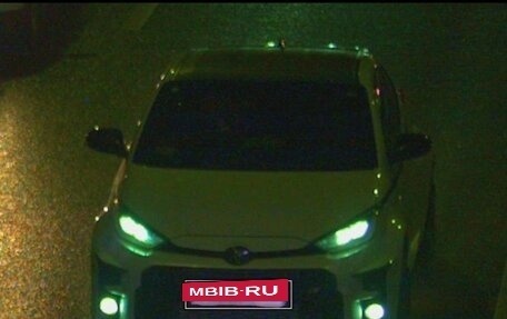 Toyota Yaris, 2021 год, 3 600 000 рублей, 12 фотография