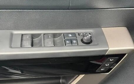 Toyota Tundra, 2022 год, 7 390 000 рублей, 26 фотография