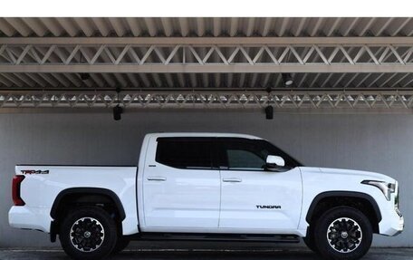 Toyota Tundra, 2022 год, 8 420 000 рублей, 4 фотография