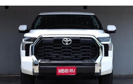 Toyota Tundra, 2022 год, 8 420 000 рублей, 2 фотография