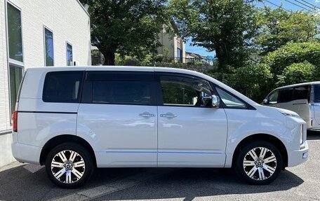 Mitsubishi Delica D:5 I, 2022 год, 2 880 007 рублей, 7 фотография