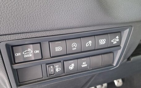 Toyota Tundra, 2022 год, 9 870 000 рублей, 10 фотография