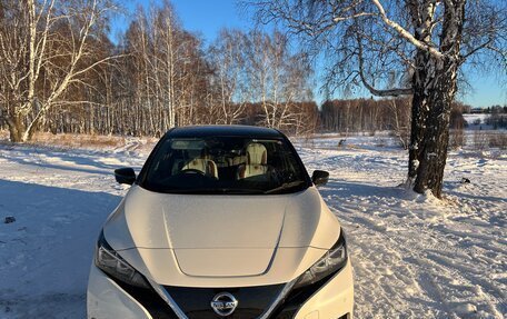 Nissan Leaf II, 2019 год, 1 820 000 рублей, 4 фотография