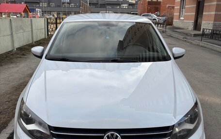 Volkswagen Polo VI (EU Market), 2016 год, 1 600 000 рублей, 2 фотография