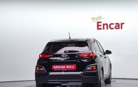Hyundai Kona I, 2022 год, 1 610 999 рублей, 2 фотография
