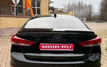 Hyundai Elantra VI рестайлинг, 2017 год, 1 650 000 рублей, 7 фотография