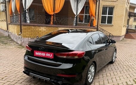 Hyundai Elantra VI рестайлинг, 2017 год, 1 650 000 рублей, 6 фотография