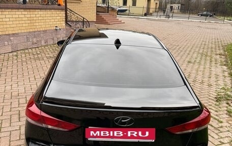 Hyundai Elantra VI рестайлинг, 2017 год, 1 650 000 рублей, 17 фотография