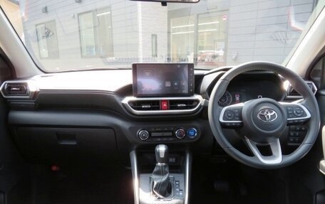 Toyota Raize I, 2020 год, 1 247 000 рублей, 9 фотография