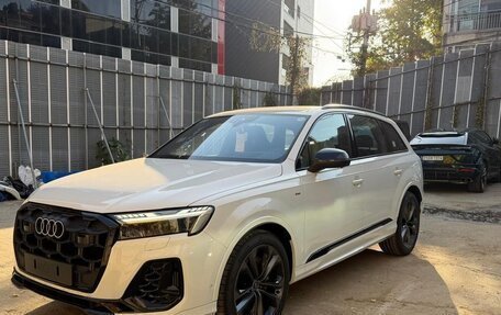 Audi Q7, 2025 год, 13 800 000 рублей, 3 фотография