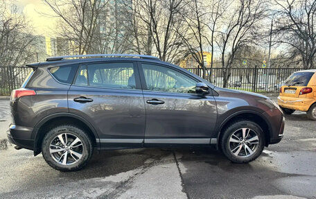 Toyota RAV4, 2016 год, 2 100 000 рублей, 8 фотография