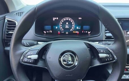 Skoda Karoq I, 2022 год, 1 979 000 рублей, 12 фотография