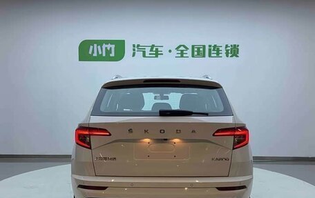 Skoda Karoq I, 2022 год, 1 979 000 рублей, 5 фотография