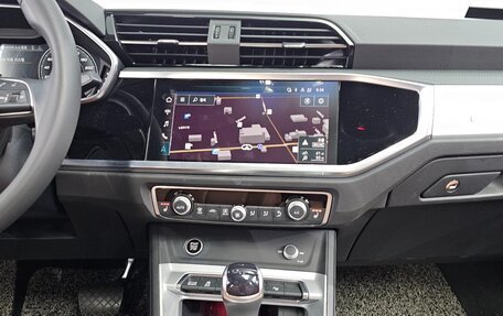 Audi Q3, 2023 год, 3 825 000 рублей, 13 фотография