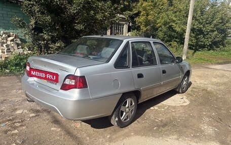 Daewoo Nexia I рестайлинг, 2011 год, 450 000 рублей, 3 фотография