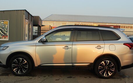 Mitsubishi Outlander III рестайлинг 3, 2021 год, 2 050 000 рублей, 4 фотография