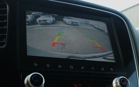 Mitsubishi Outlander III рестайлинг 3, 2021 год, 2 050 000 рублей, 17 фотография