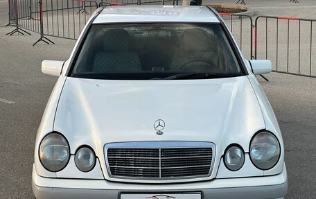 Mercedes-Benz E-Класс, 1998 год, 497 000 рублей, 7 фотография