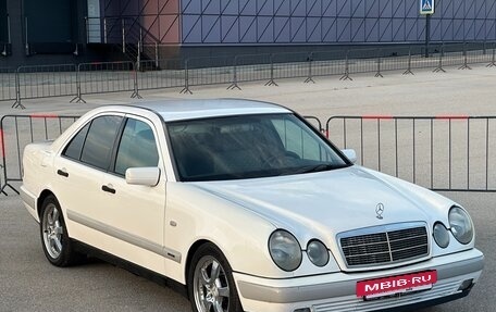 Mercedes-Benz E-Класс, 1998 год, 497 000 рублей, 4 фотография