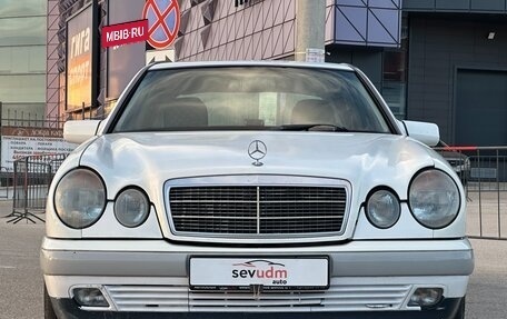 Mercedes-Benz E-Класс, 1998 год, 497 000 рублей, 5 фотография