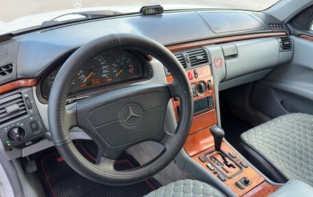 Mercedes-Benz E-Класс, 1998 год, 497 000 рублей, 16 фотография