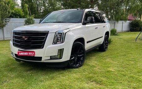Cadillac Escalade IV, 2020 год, 7 150 000 рублей, 1 фотография