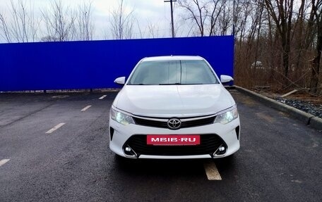 Toyota Camry, 2017 год, 1 650 000 рублей, 2 фотография