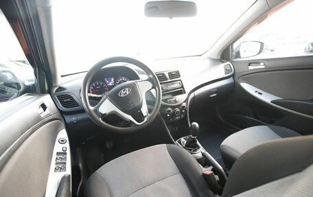 Hyundai Solaris II рестайлинг, 2012 год, 540 000 рублей, 8 фотография